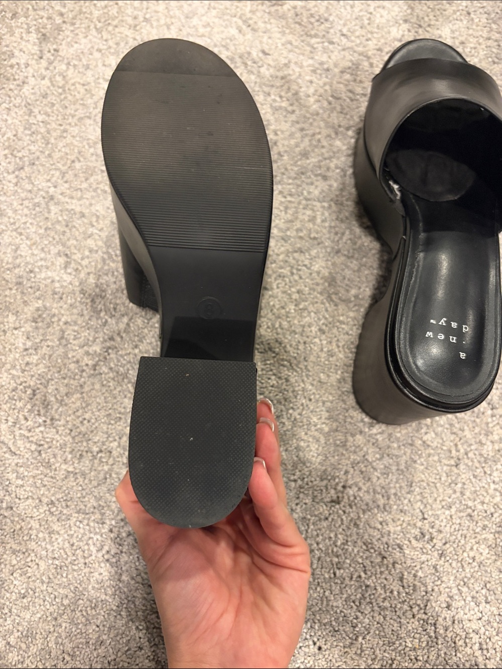 A new day platform heel - Picture 4 of 5